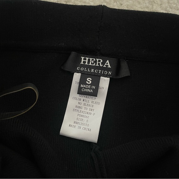 Hera Collection Women’s Scruch Shorts - Picture 3 of 3